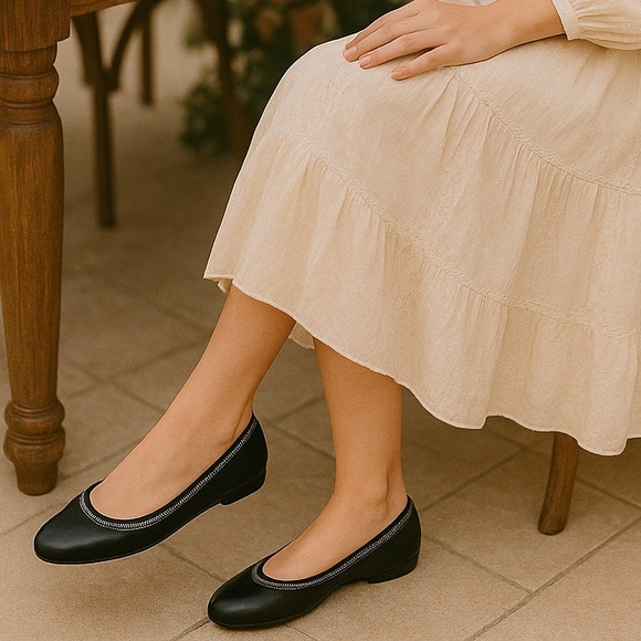 Stuart Weitzman Shoes - Stuart Weitzman Black Leather Embellished Ballet Flats SZ 8
